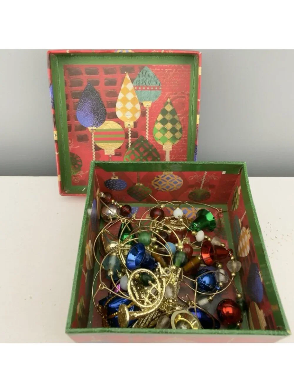 Holiday Wine Glass Charms Lot of 18 Bells Christmas Lights Presents French Horn